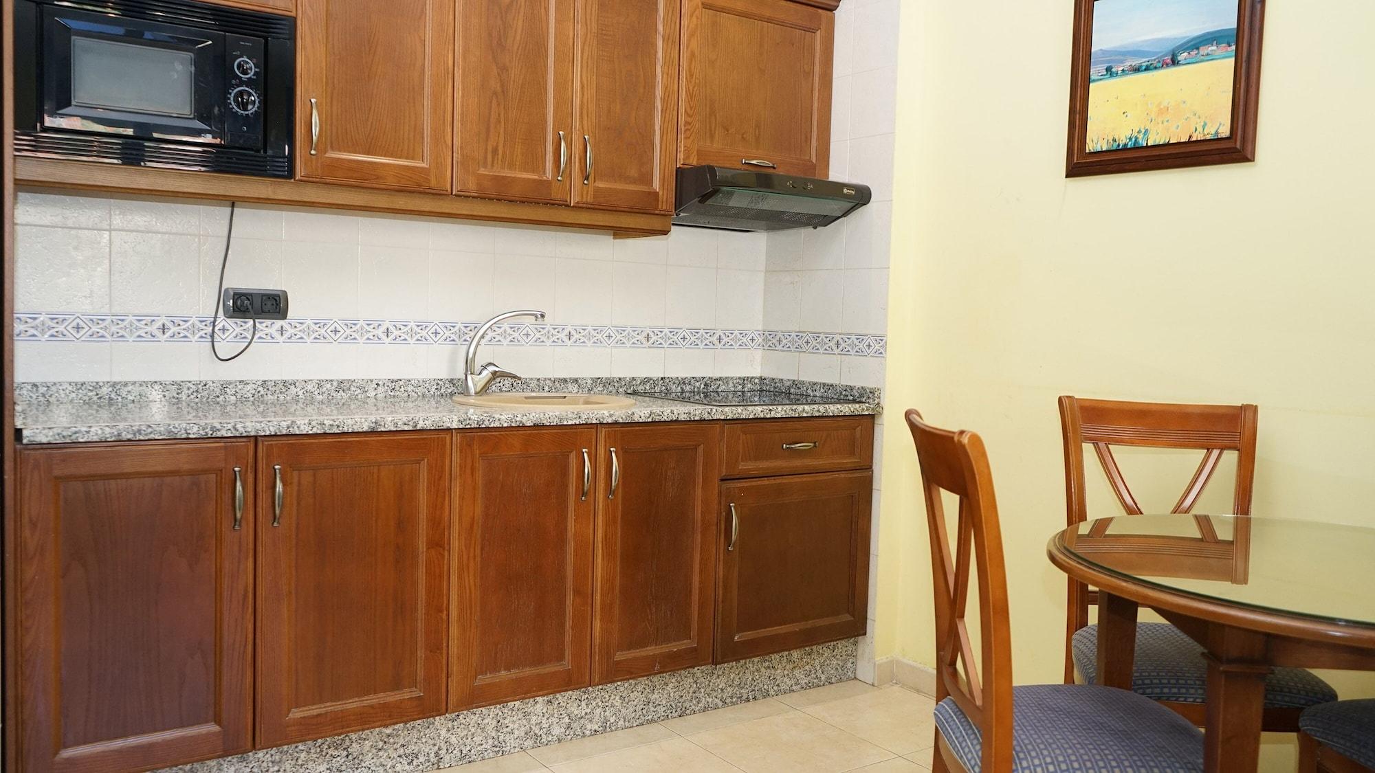 โฮเต็ล วิสตามาร์ Apartment เบนัลมาเดนา ภายนอก รูปภาพ