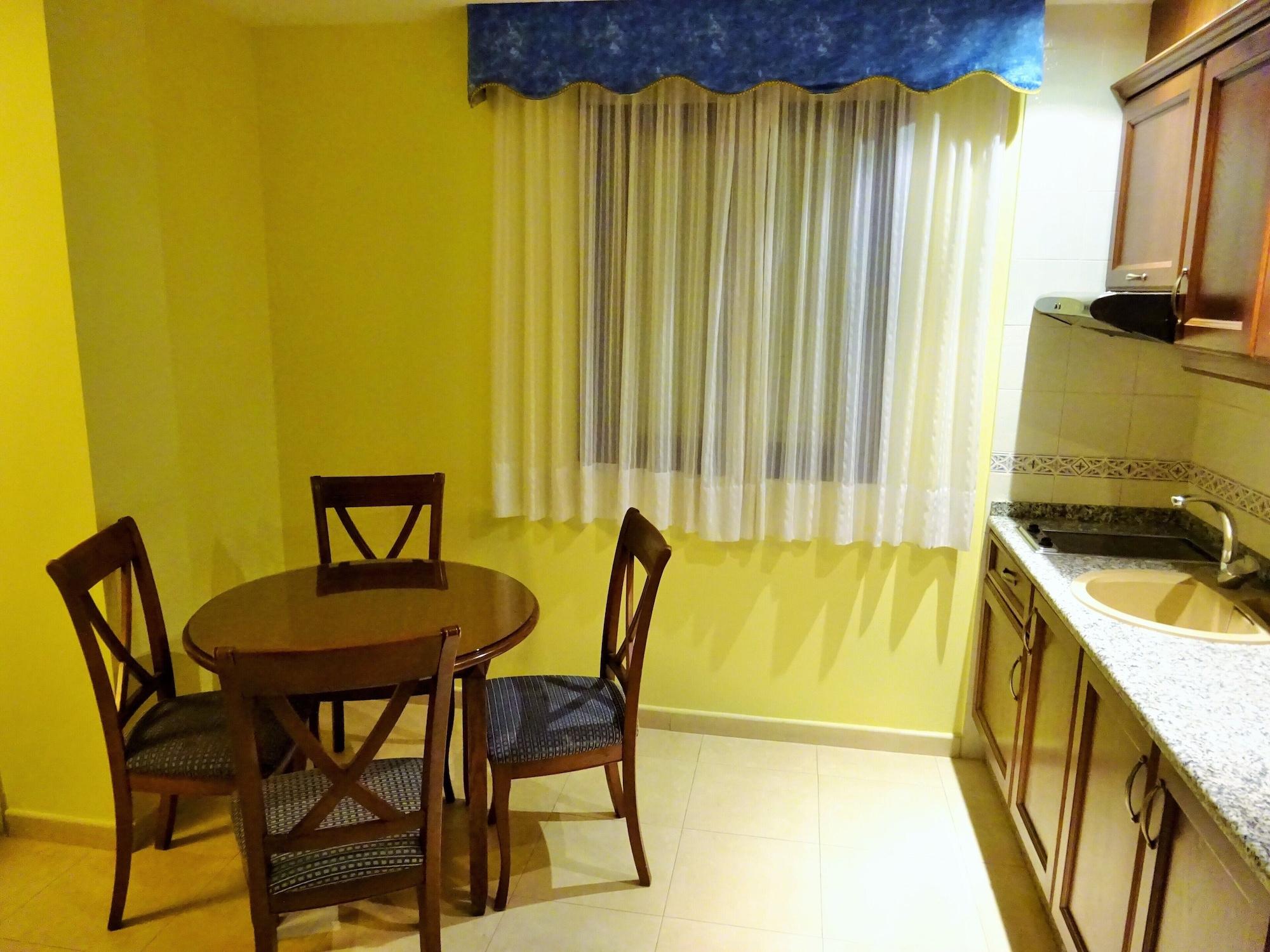 โฮเต็ล วิสตามาร์ Apartment เบนัลมาเดนา ภายนอก รูปภาพ
